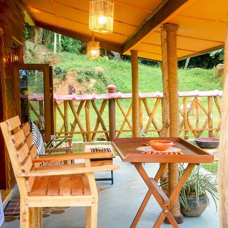 Villa Blue Ocean Tree House Hiriketiya à Dikwella Extérieur photo