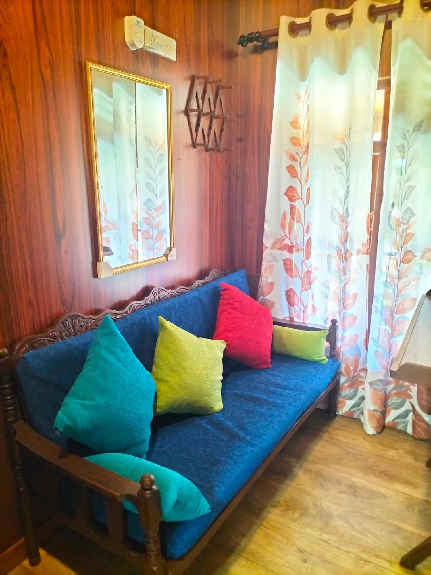 Villa Blue Ocean Tree House Hiriketiya à Dikwella Extérieur photo