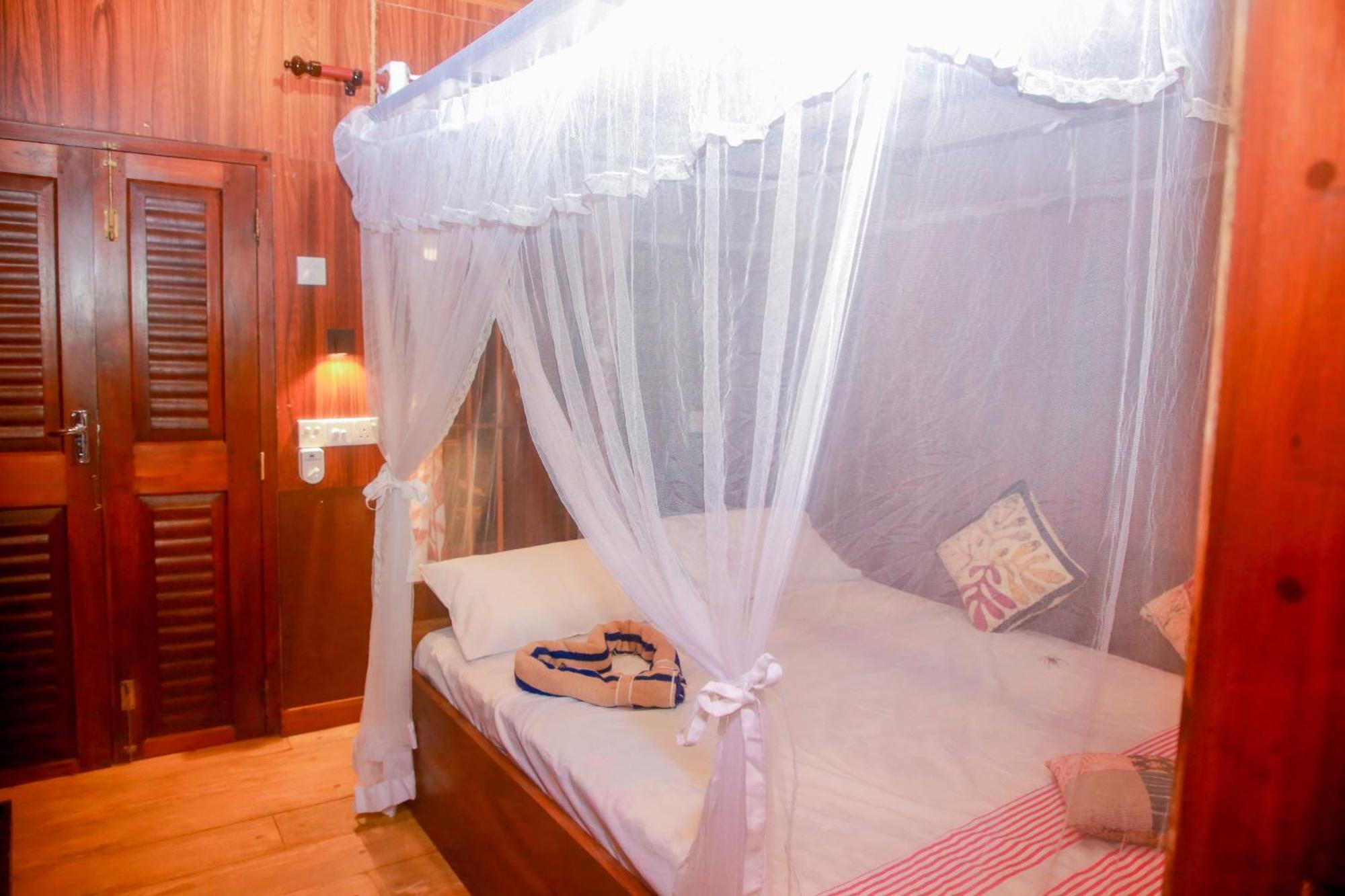 Villa Blue Ocean Tree House Hiriketiya à Dikwella Extérieur photo