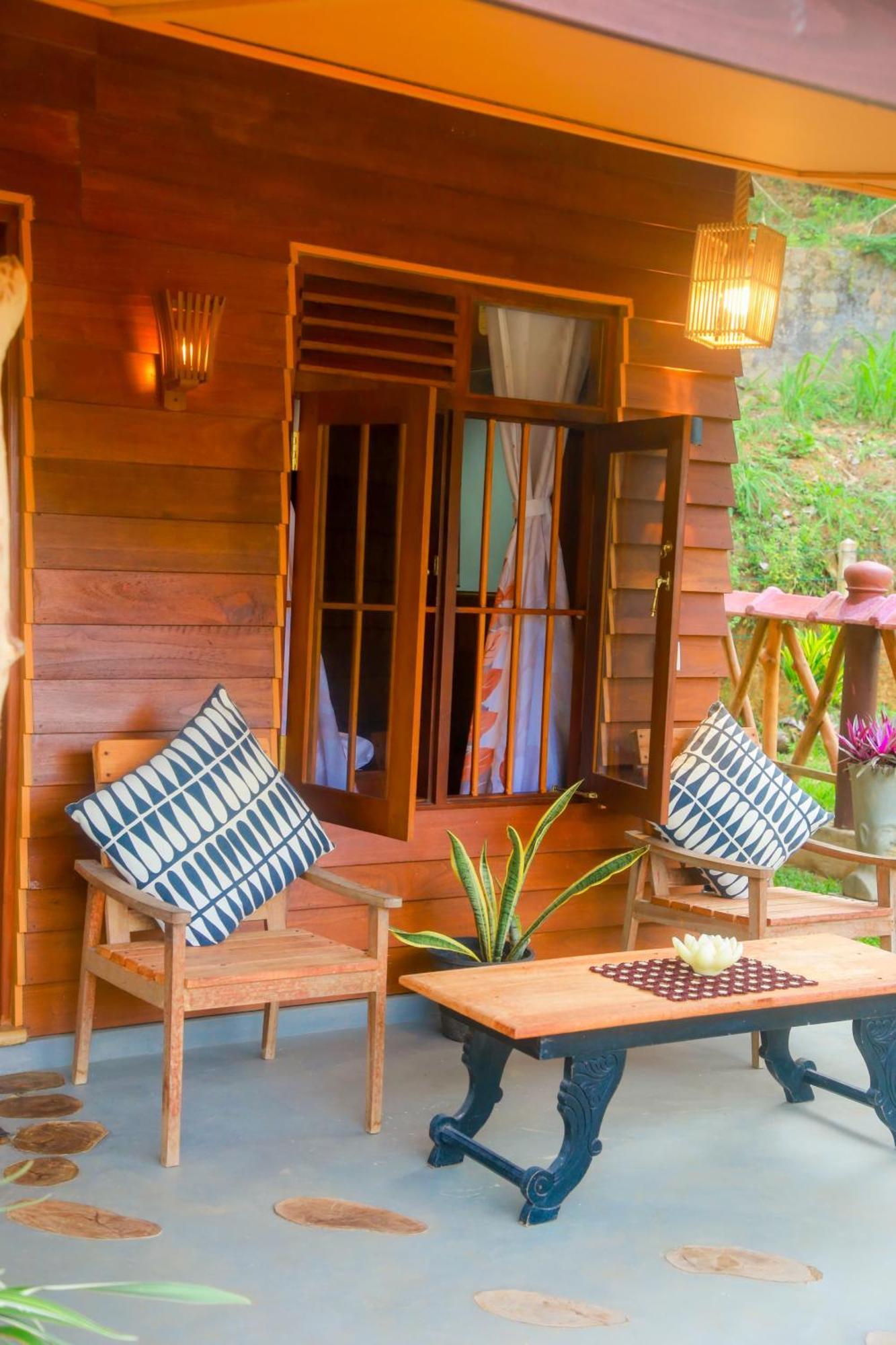 Villa Blue Ocean Tree House Hiriketiya à Dikwella Extérieur photo